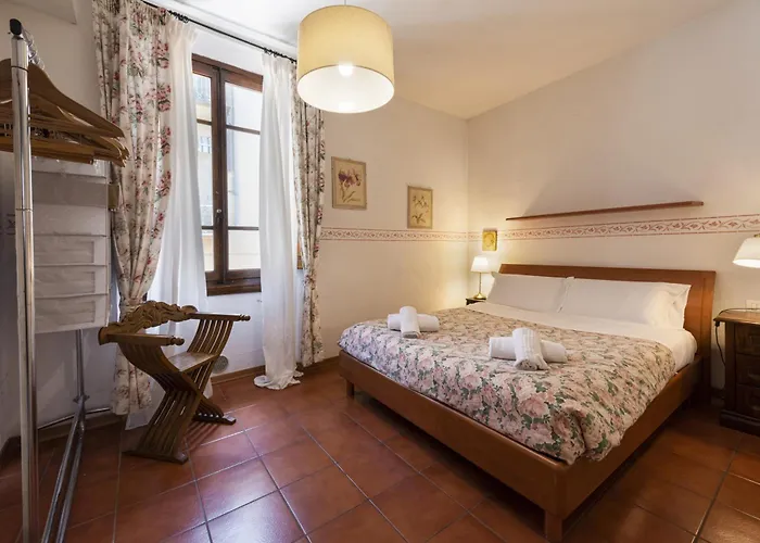 Grazioso Appartamento In Oltrarno A Firenze